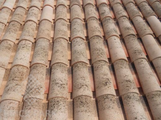 Черепица La Escandella Curved Roof Tile T4 RED Aitana