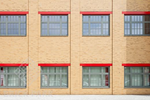 Кирпич Muhr 01 Niederlausitzer Gelb edelglanz DF