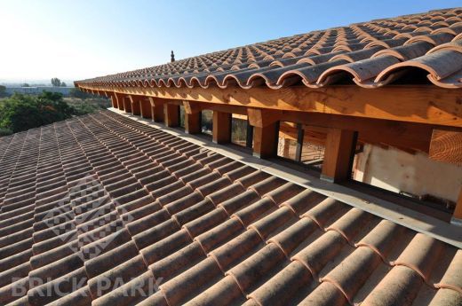 Черепица La Escandella Mixed 'S' Roof Tile Large RED Lucentum