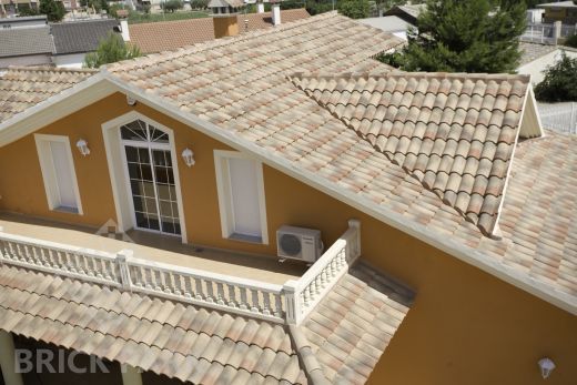 Черепица La Escandella Mixed 'S' Roof Tile Large RED Hispania