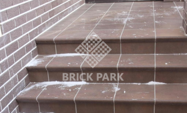Плинтус ступени правый Stroeher  Asar 640 maro